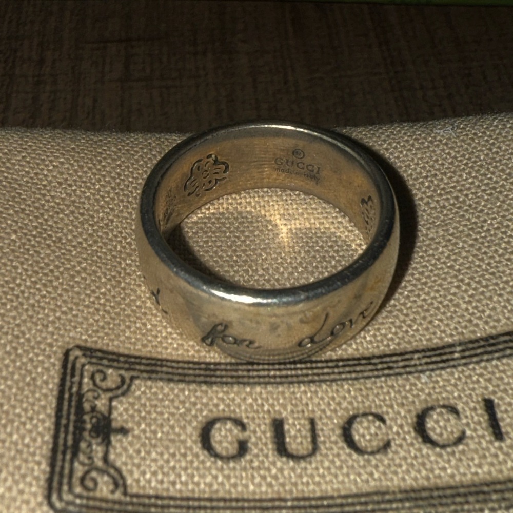 Gucci Blind For Love Sterling Silver Ring - Picture 5 of 8